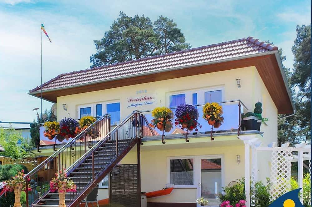 Ganze Wohnung, Haus Kiefernduene Balkonstudio rechts - + Balkonstudio rechts in Drei Kaiserbäder, Heringsdorf