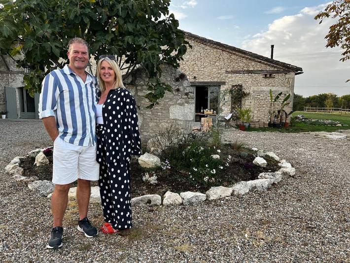 Chambre d’hôte pour 2 personnes, avec Terrasse ainsi que Jardin et Piscine à Saussignac