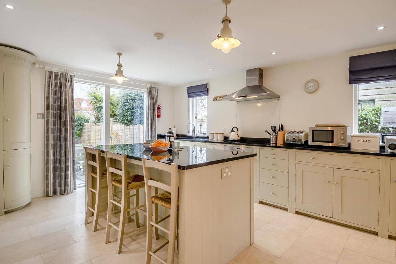 4 Bed in Walberswick oc-pemb in Walberswick, Sunrise Coast