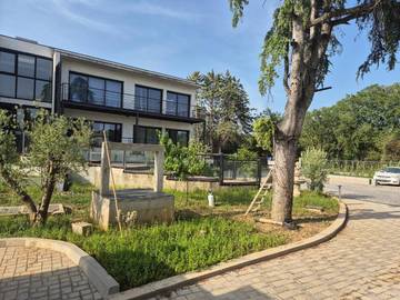 Gîte pour 5 personnes, avec vue et terrasse à Juvignac