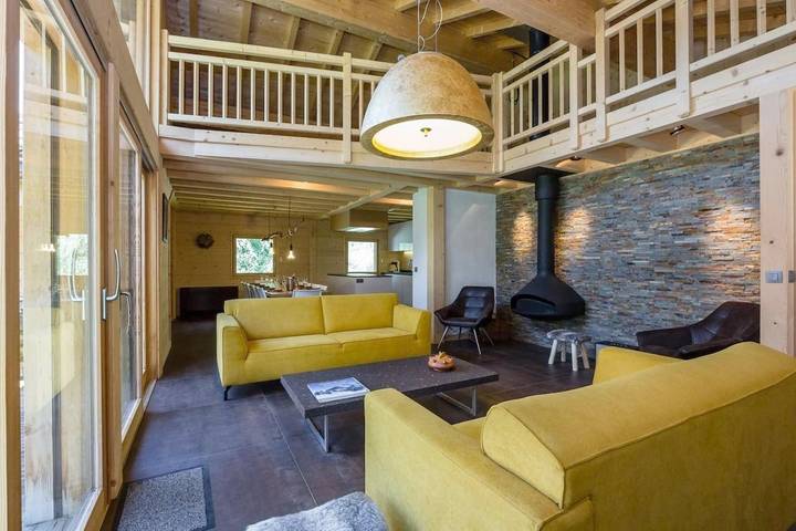 Gîte pour 8 personnes, avec jardin et vue, adapté aux familles dans Les Bossons
