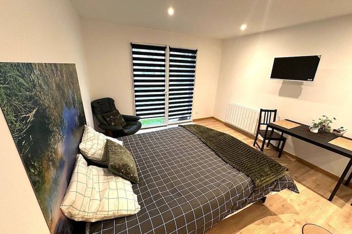 Gîte pour 2 personnes, avec jardin, animaux acceptés à Plouédern - 2