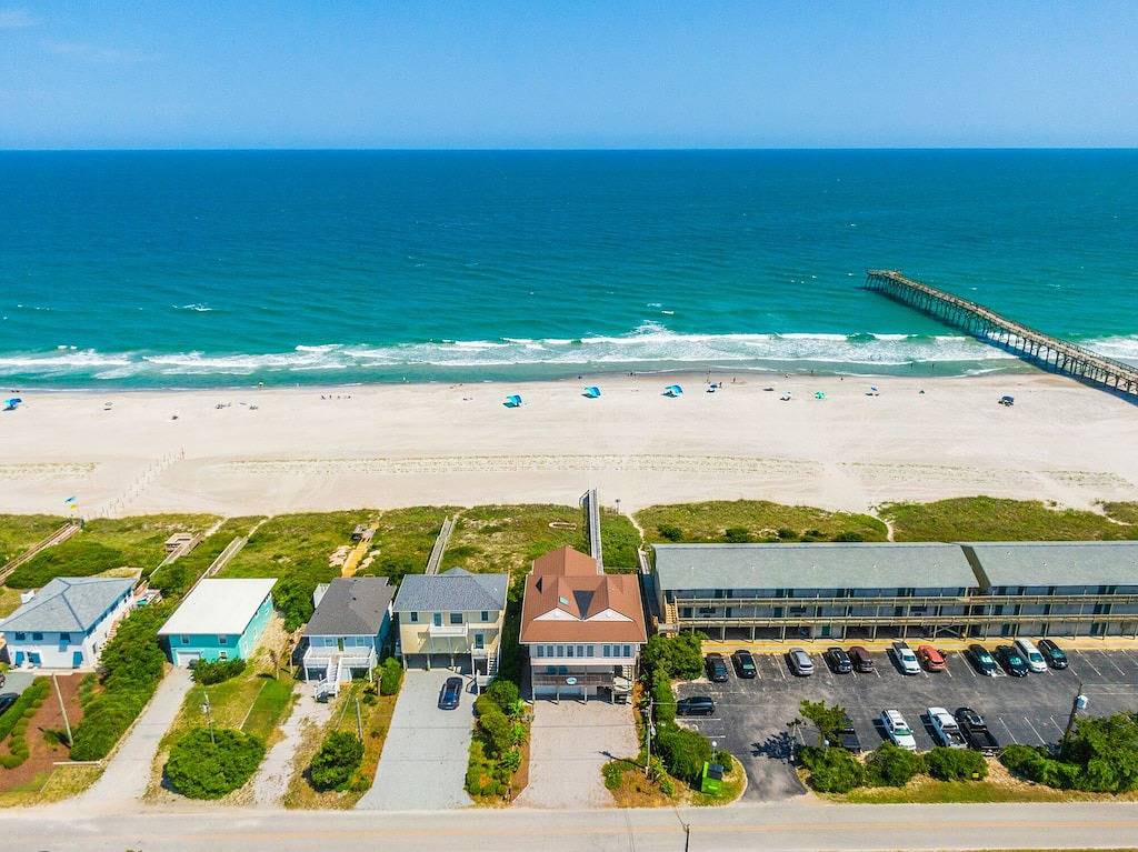 Sunshiny Daze | Oceanfront in Topsail Beach! in Topsail Beach, Topsail Island