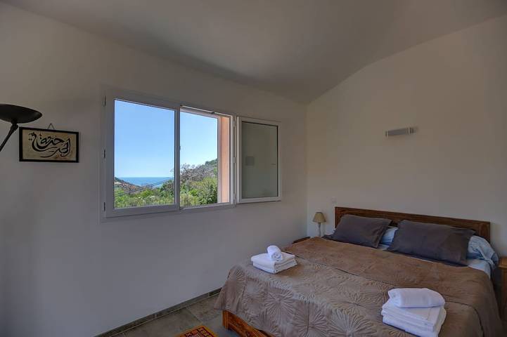 Villa pour 6 personnes, avec jacuzzi et jardin dans Palombaggia - 2