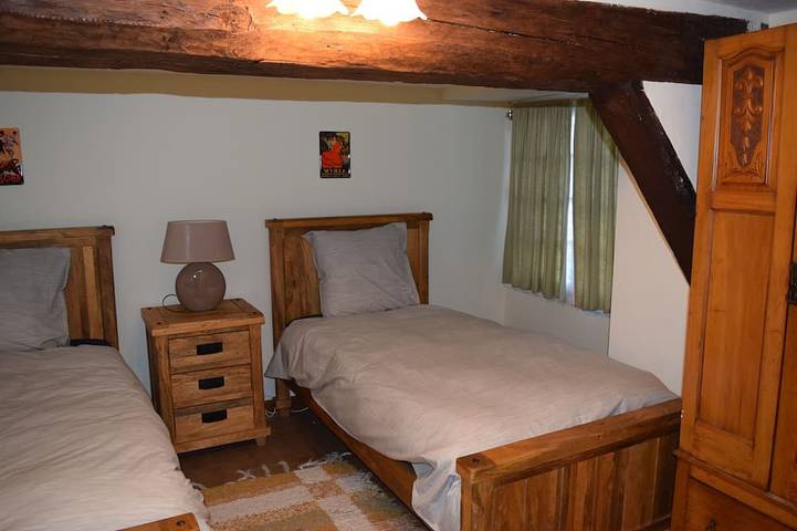 Location de vacances pour 6 personnes, avec jardin à Asnières-sur-Vègre - 3