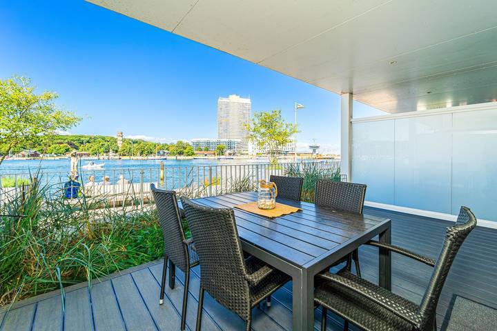 Ferienwohnung für 4 Personen, mit Sauna und Whirlpool sowie Terrasse, mit Haustier in Priwall