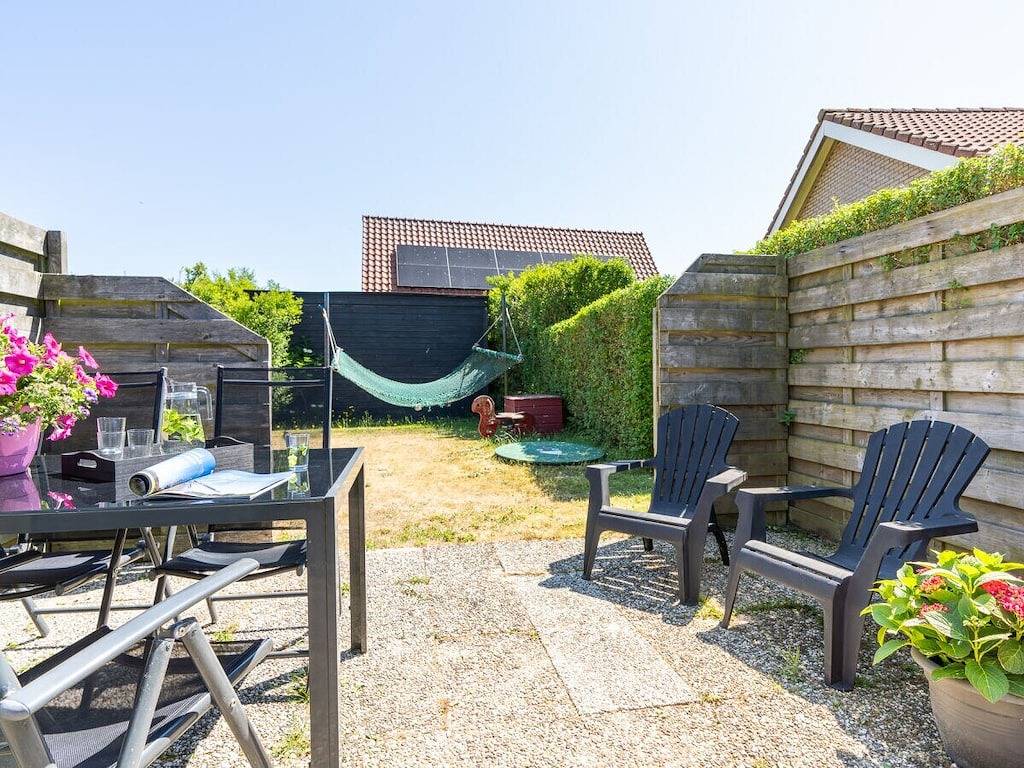 Vakantiehuis in Ballum met zwembad in Ballum, Nederlandse waddeneilanden