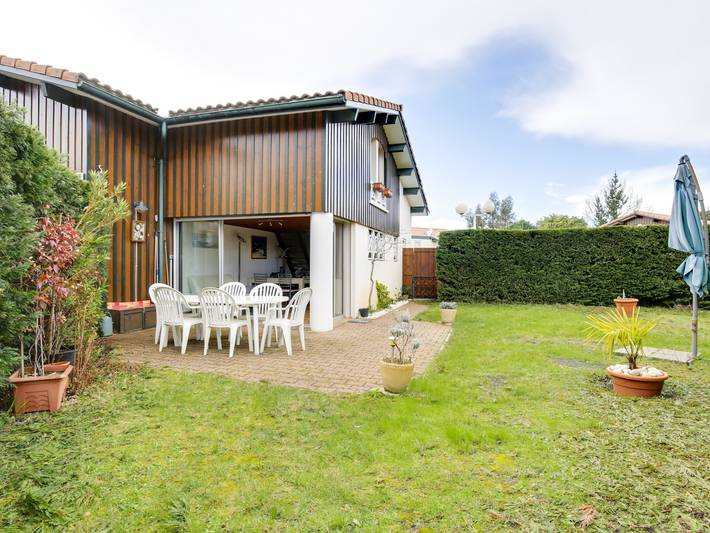 Location de vacances pour 4 personnes, avec terrasse et jardin dans Étang de Cazaux et de Sanguinet - 2