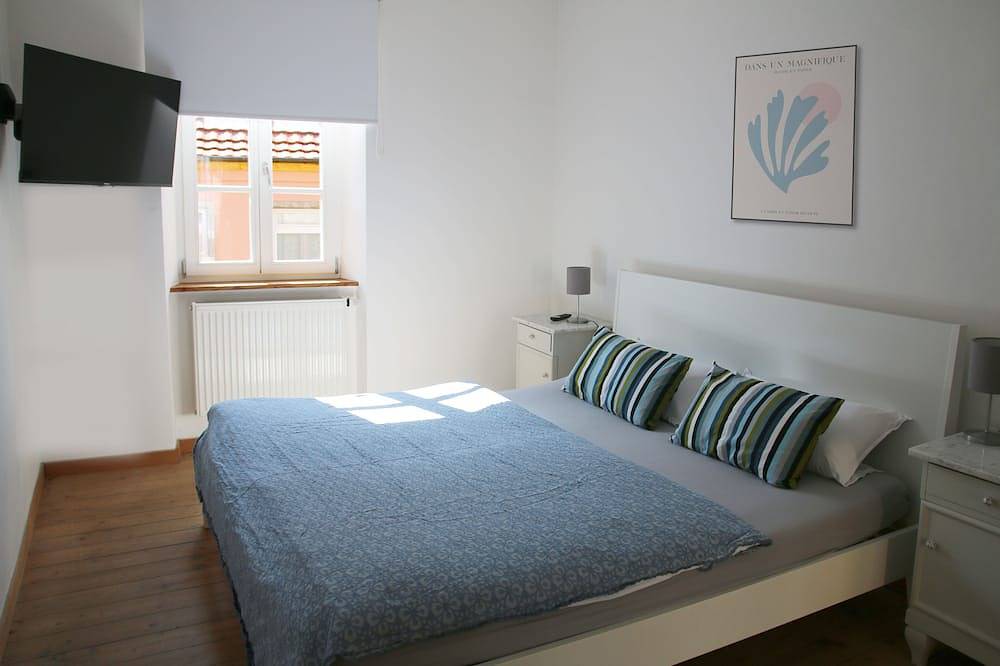Ganze Wohnung, Die Ferienwohnung \"Zwei\" im ehemaligen Gasthaus \"Zur Höll\" in Marktbreit in Marktbreit, Fränkisches Weinland
