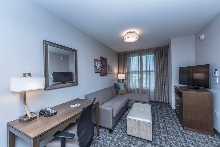 Entire apartment, Staybridge Suites Charleston - Mount Pleasant in Mount Pleasant, Charleston County