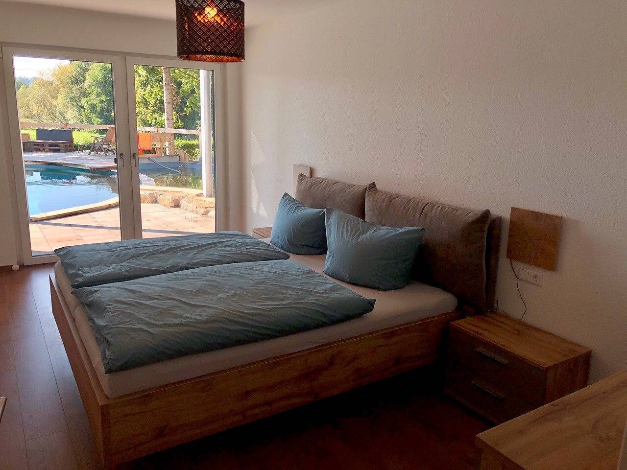 Ganze Wohnung, Apartment 'Bodensee 2' mit Gemeinschaftspool, gemeinsamem Garten und Wlan in Meßkirch, Region Bodensee-Oberschwaben