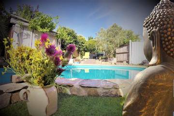 Gîte pour 5 personnes, avec piscine ainsi que jardin et terrasse, animaux acceptés à Portiragnes