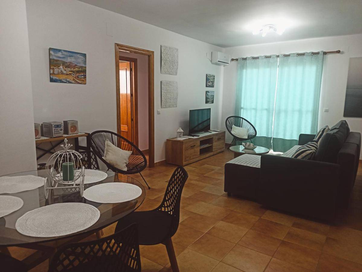 Apartamento inteiro, Islantilla ático 1 línea de playa vistas al mar in Playa Urbasur, Isla Cristina
