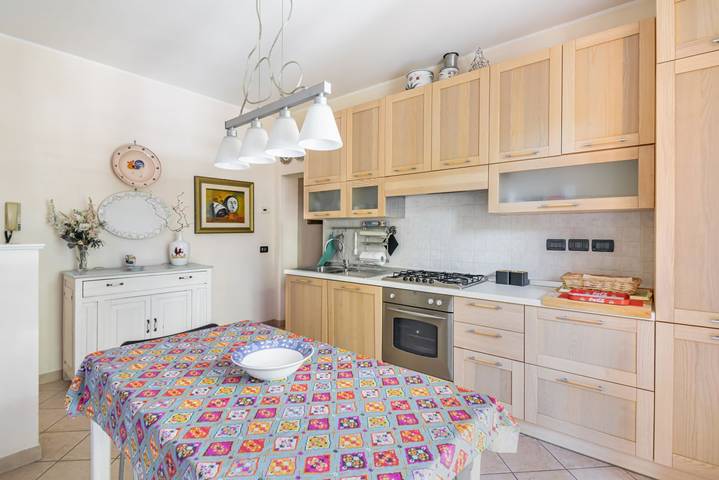 Appartamento intero, Guesthost - A due passi da Borgo San Giuliano Apartment in Rimini, Provincia di Rimini