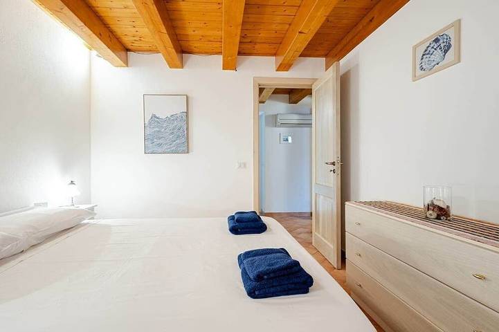 Pietra Menalda - Apartment with sea-view terrace in Francés: Lipari (ville), Lipari