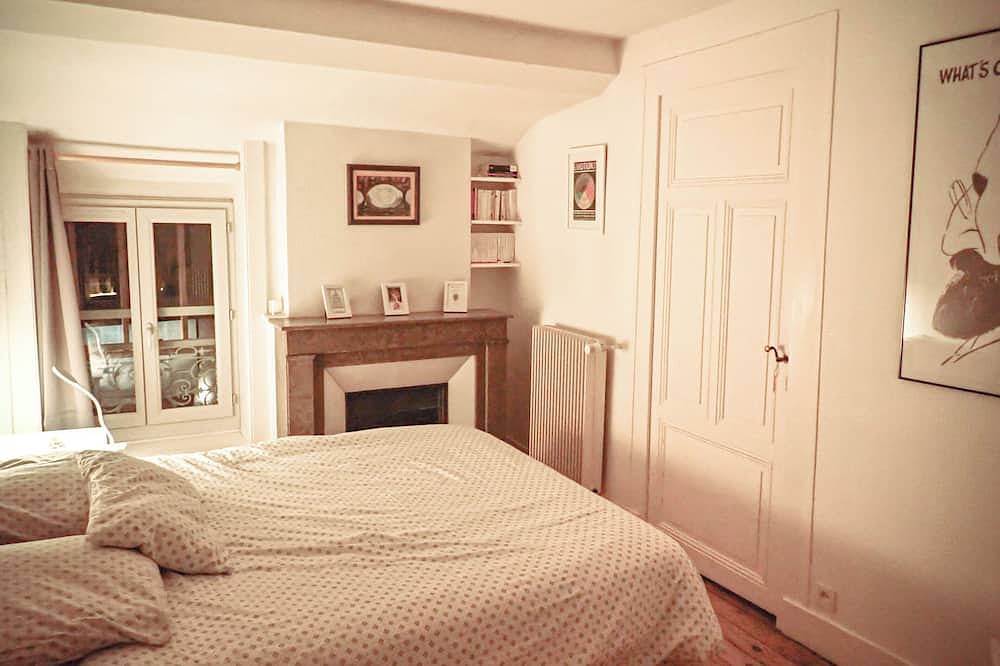 Apartamento entero, Sleep at a shrink's! Top originality! Charming furnished apartment in the heart of town in Bourg-en-Bresse, Región de Bourg-en-Bresse