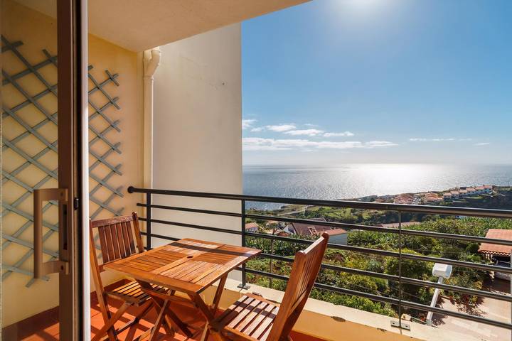 Gîte pour 2 personnes, avec Balcon à Caniço