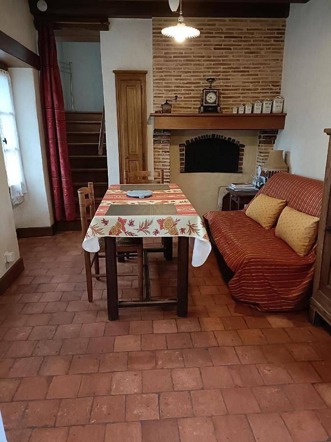 Location de vacances pour 2 personnes, avec vue et terrasse à Dampierre-sous-Bouhy - 2