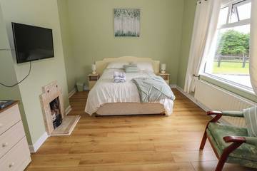 Cottage for 5 People in Lough Conn, County Mayo, Photo 2