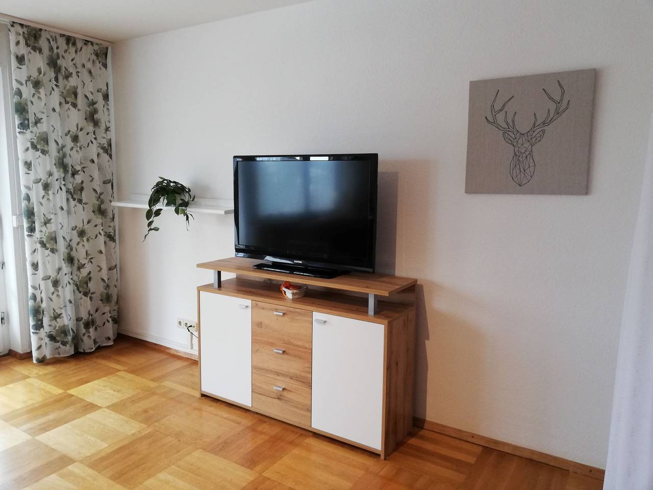 Ganze Ferienwohnung, Ferienwohnung Hämmerle - Ferienwohnung Rot, 55qm, 1 Schlafzimmer, 1 Wohn-Essbereich, max. 4 Personen in Konstanz, Obersee (Bodensee)