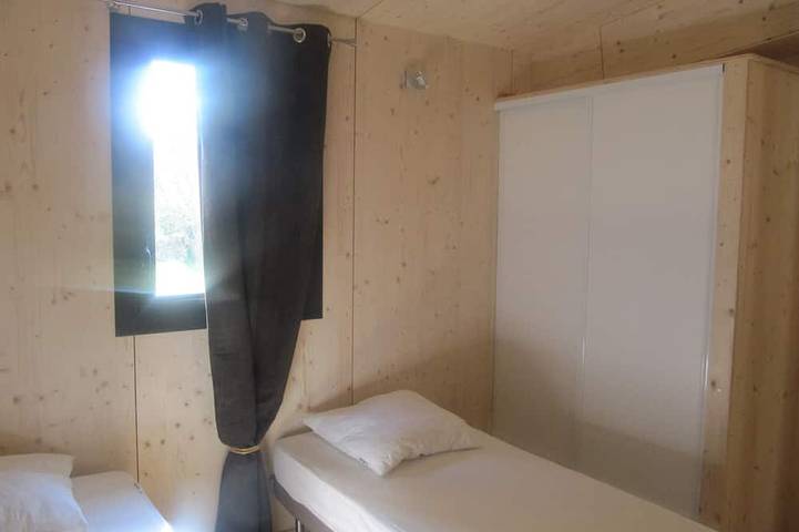 Gîte pour 4 personnes, avec jardin à Bourdic - 2