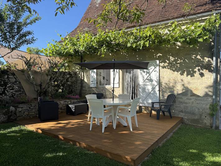 Holiday Home “L'oustal De Lo Philomène” with Private Terrace, Garden & Wi-Fi in Issendolus, Quercy