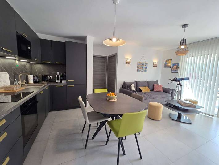 Apartamento entero, Apartamento, Ac y parking - 4 pers. in Sant Ambroggio, Lumio