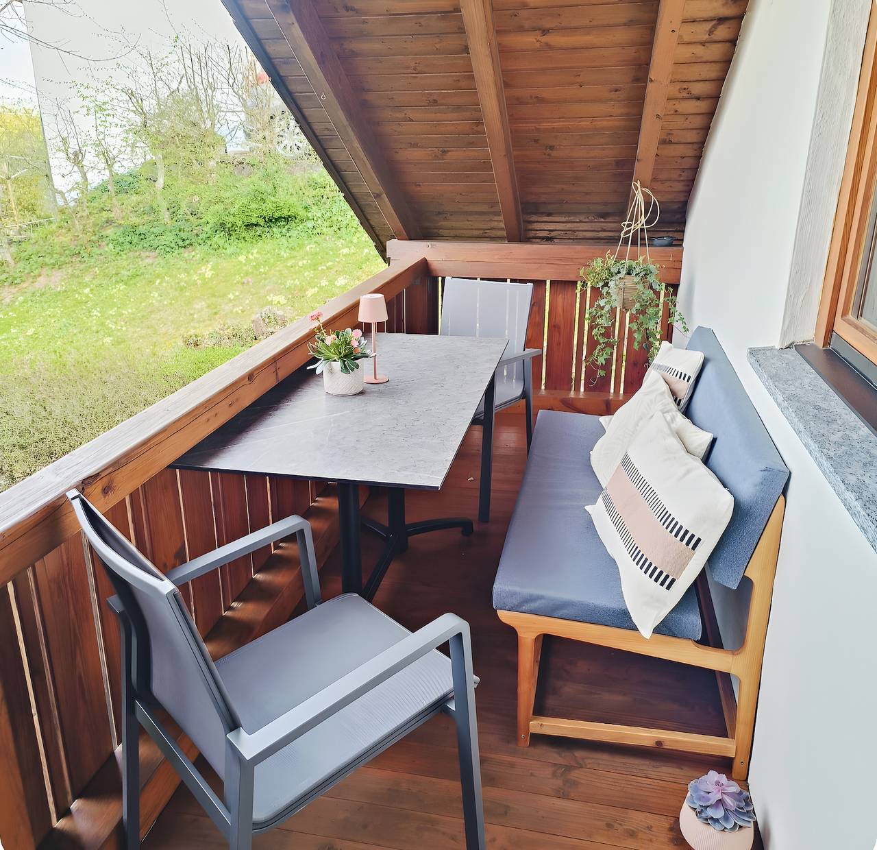 Ganze Wohnung, Premium Apartment Hegauzauber - am Waldrand, 110 m² in Tengen, Hegau