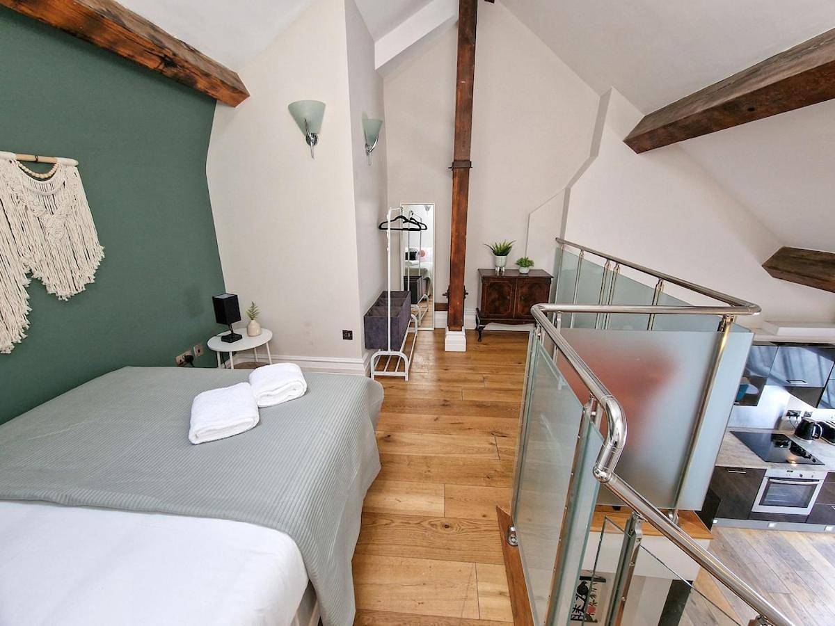 Three-Bedroom Apartment in Manchester, Greater Manchester