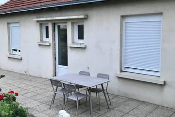 Gîte pour 6 personnes, avec terrasse, animaux acceptés à Saint-Michel-Mont-Mercure