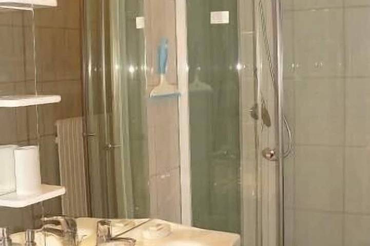 Gîte pour 4 personnes, avec terrasse et jardin à Séez - 3