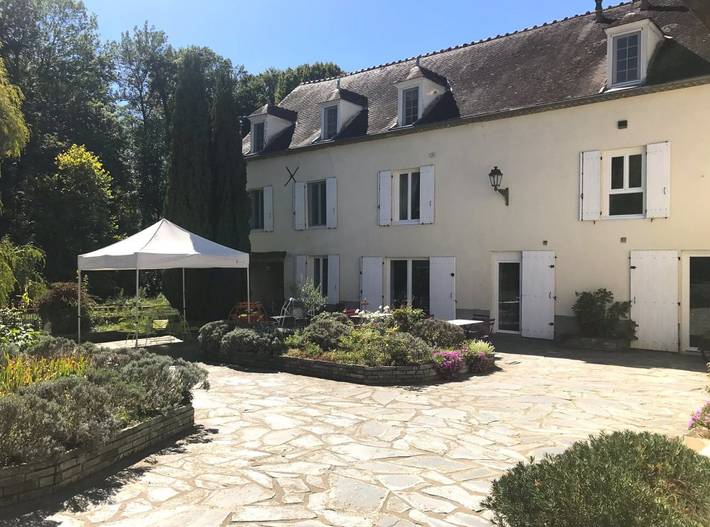 Chambre d’hôte pour 5 personnes, avec jardin ainsi que sauna et piscine, animaux acceptés dans Allier - 3