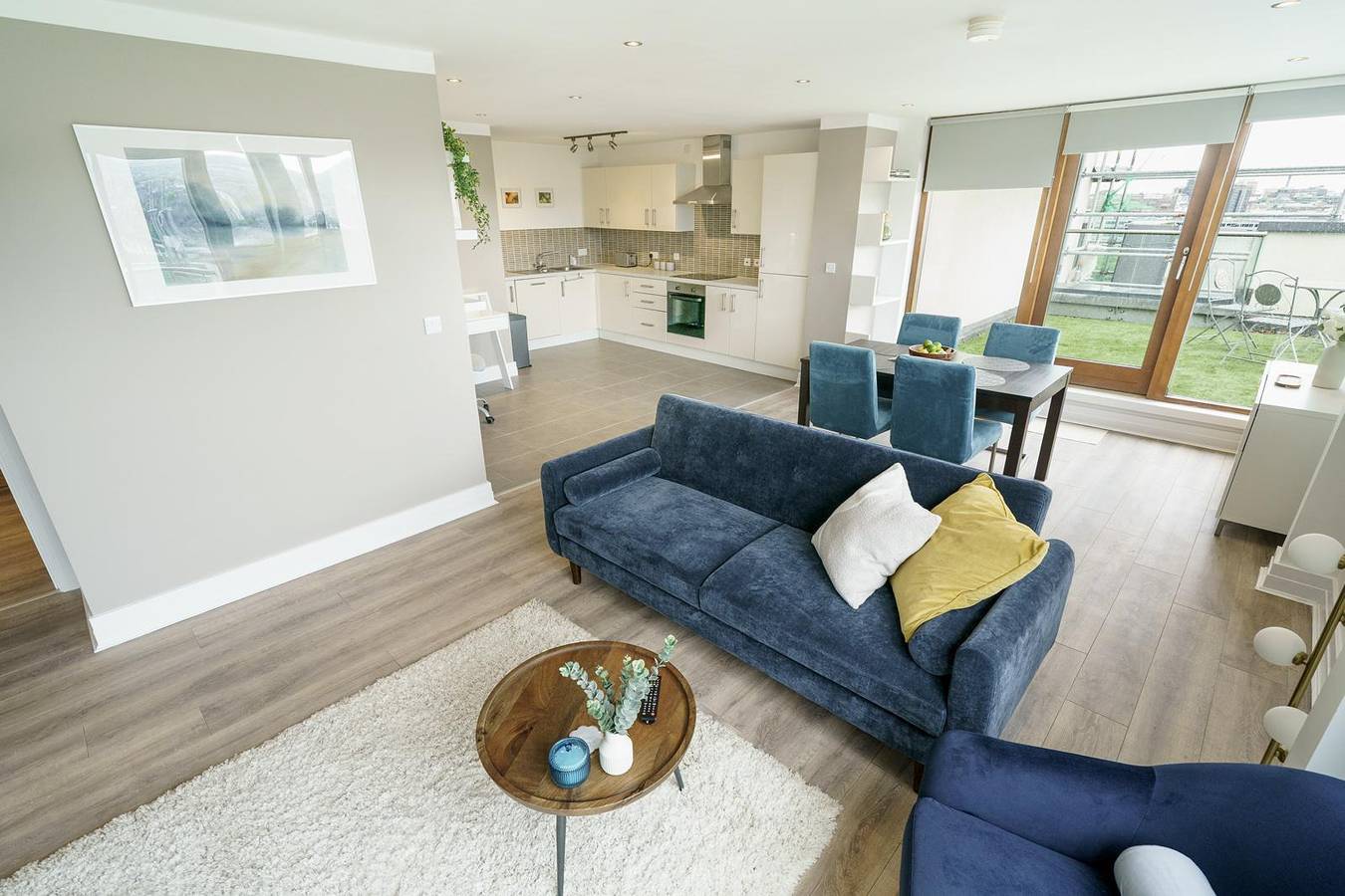 Entire apartment, Stunning Penthouse w/ Large Terrace and City Views - Pass the Keys in Belfast, County Antrim