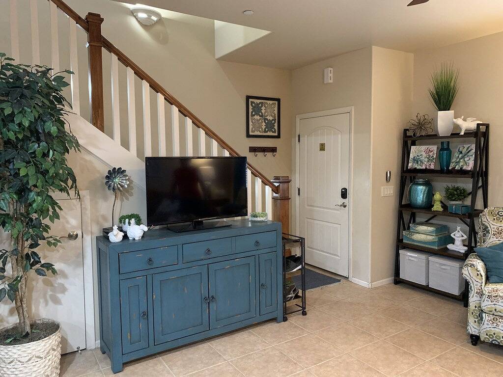 Luxuriöses, geräumiges Stadthaus in Sedona - Spektakuläre Aussichten / Minuten von den Sehenswürdigkeiten entfernt! in Oak Creek, Oak Creek Canyon