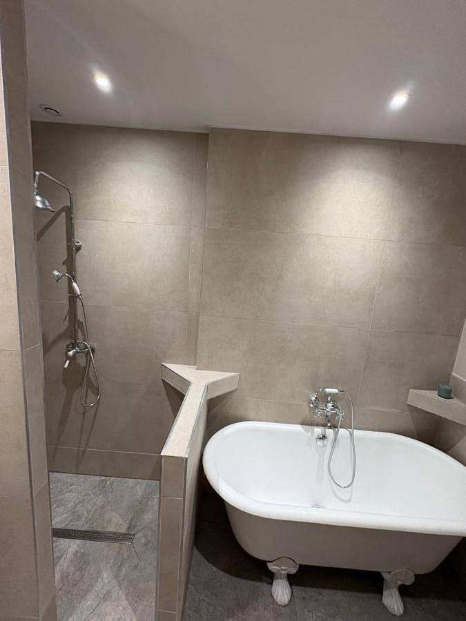 Appartement entier, Studio au calme in Neuville-sur-Saône, Lyon et ses environs