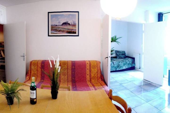 Ferienwohnung für 12 Personen, mit Balkon und Garten in Lyon