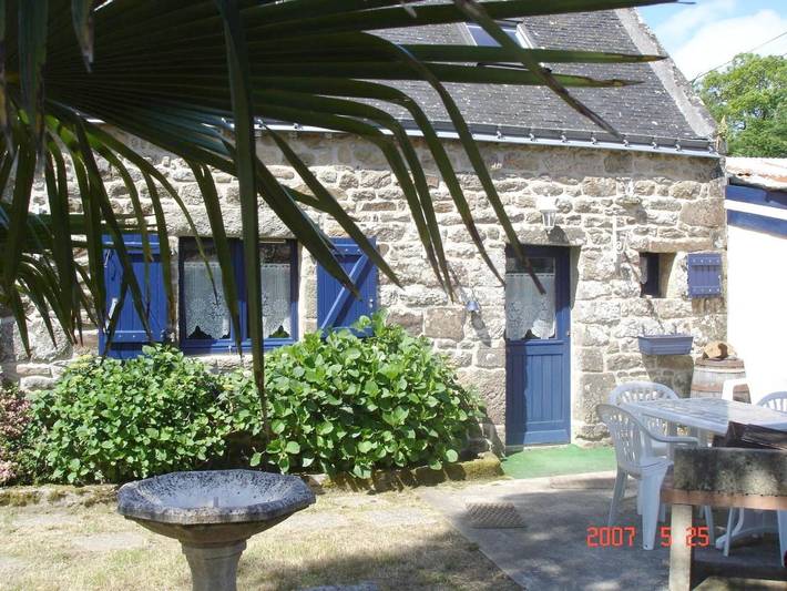 Location de vacances pour 2 personnes, avec vue et jardin à Ploemel - 3