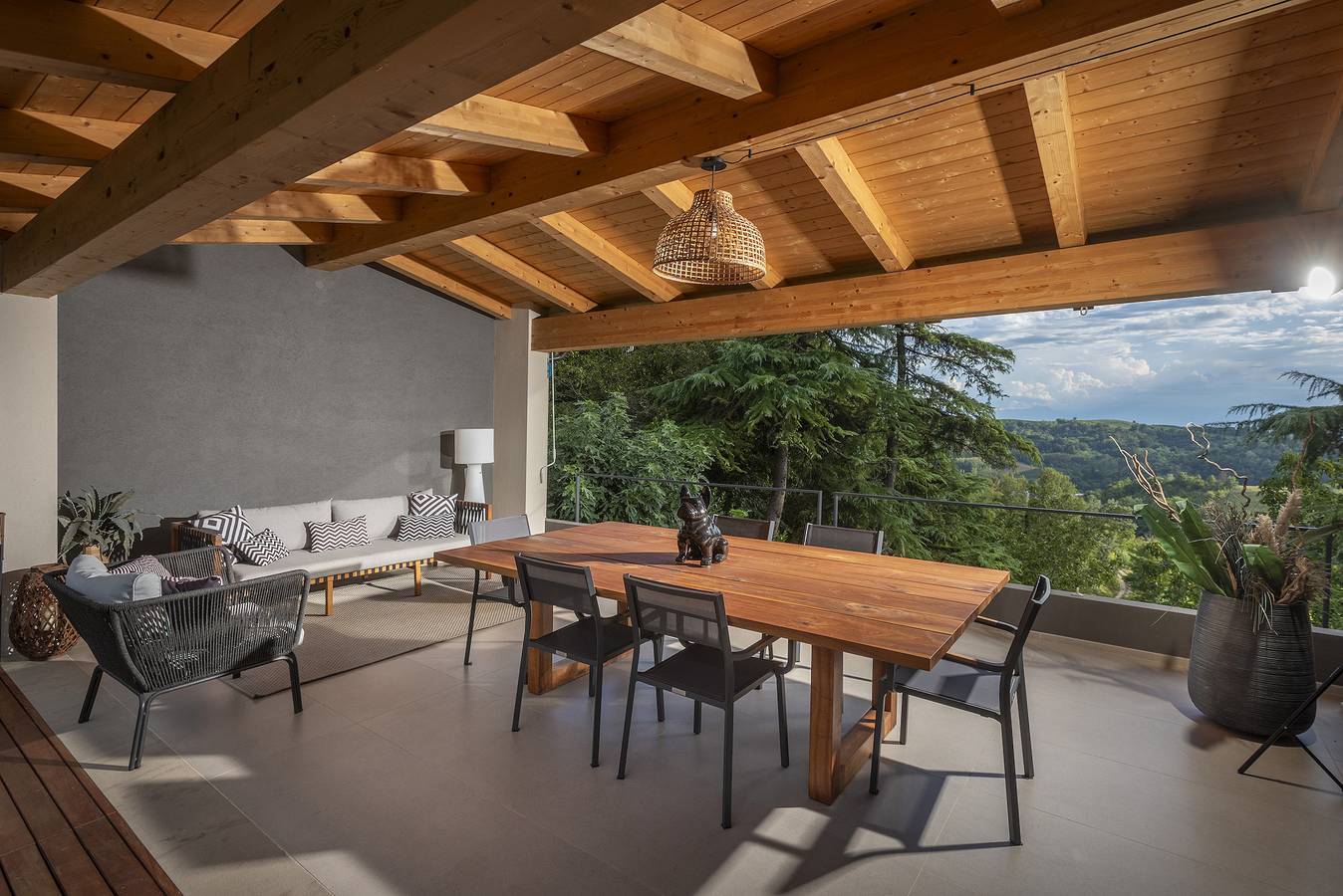 Geheel appartement, Vakantieappartement voor 2 personen met uitzicht in Monticello d'Alba, Langhe