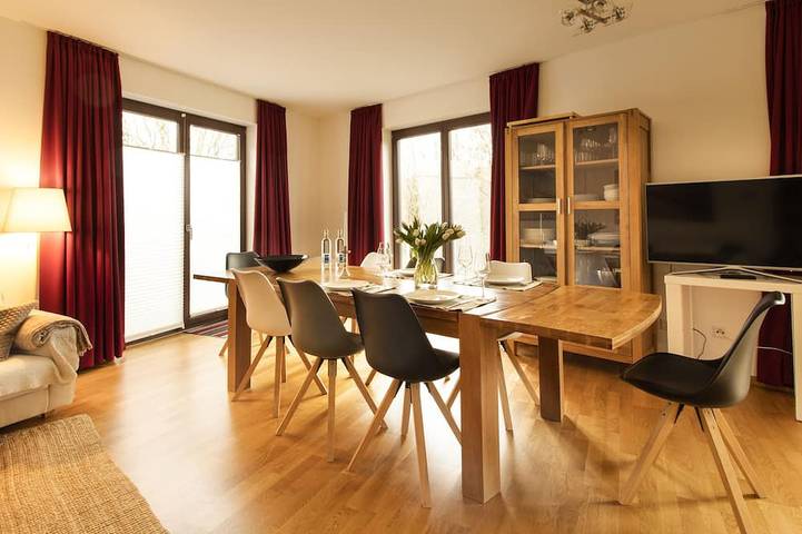 Ferienhaus für 8 Personen, mit Terrasse und Garten in Köln & Umland