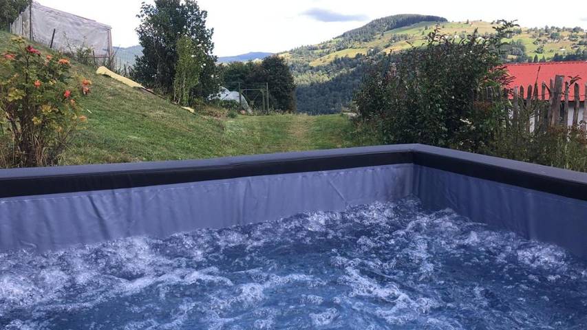 Casa de vacaciones para 15 personas, con jardín y jacuzzi - 1