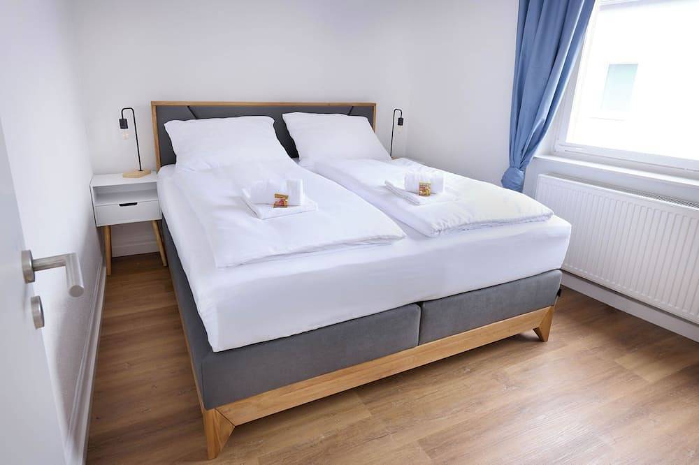 Ganze Wohnung, Design Apartment mit Kingsize-Betten & Balkon in Büchenbronn, Pforzheim