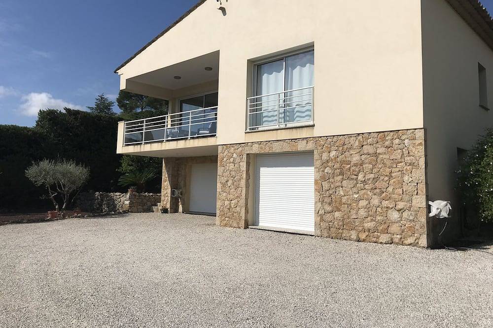 Magnificent Villa In Peace im privaten Pool undmit Retro Küste von Cannes in Mougins, Cannes und Umgebung