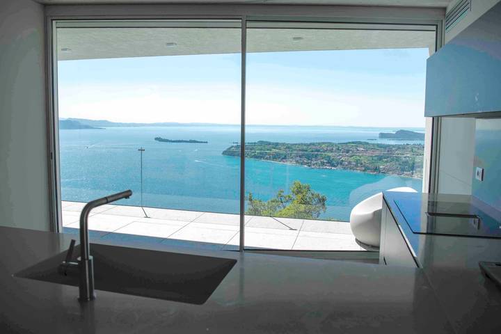 Villa für 8 Personen, mit Seeblick und Garten, mit Haustier in Salò - 3