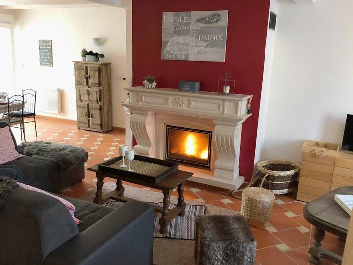 Gîte pour 10 personnes, avec terrasse, animaux acceptés à Pierry - 3