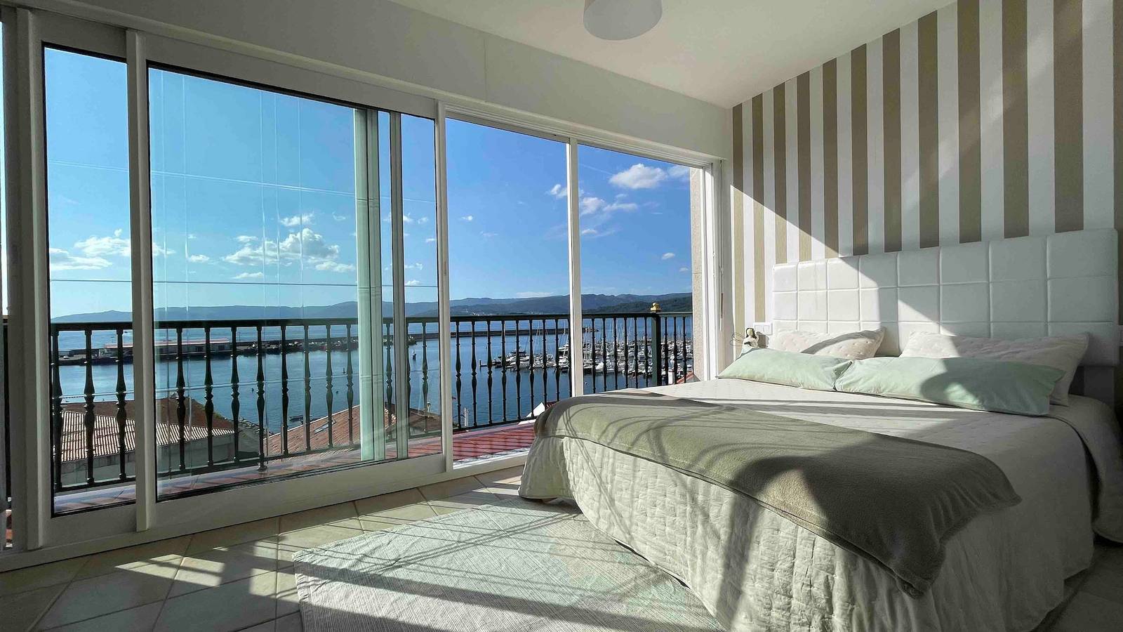 Maison de vacances 'Casa vacacional con vistas al mar y terraza' avec vue mer et terrasse in Praia de Portosín (Porto do Son), Porto do Son