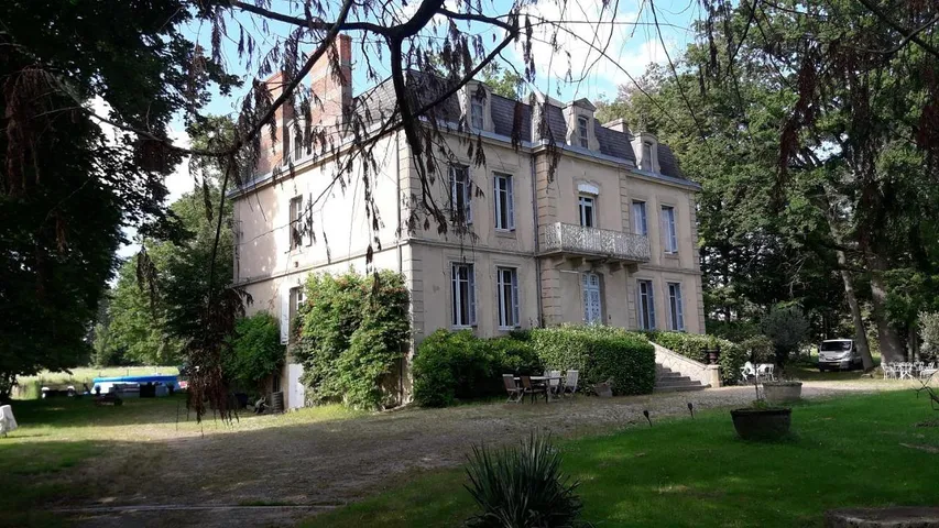 Chambre d’hôte pour 2 personnes, avec vue ainsi que piscine et jardin, animaux acceptés - 1