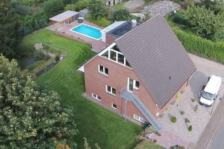 Ferienwohnung für 3 Personen, mit Garten und Pool in Ahrensbök