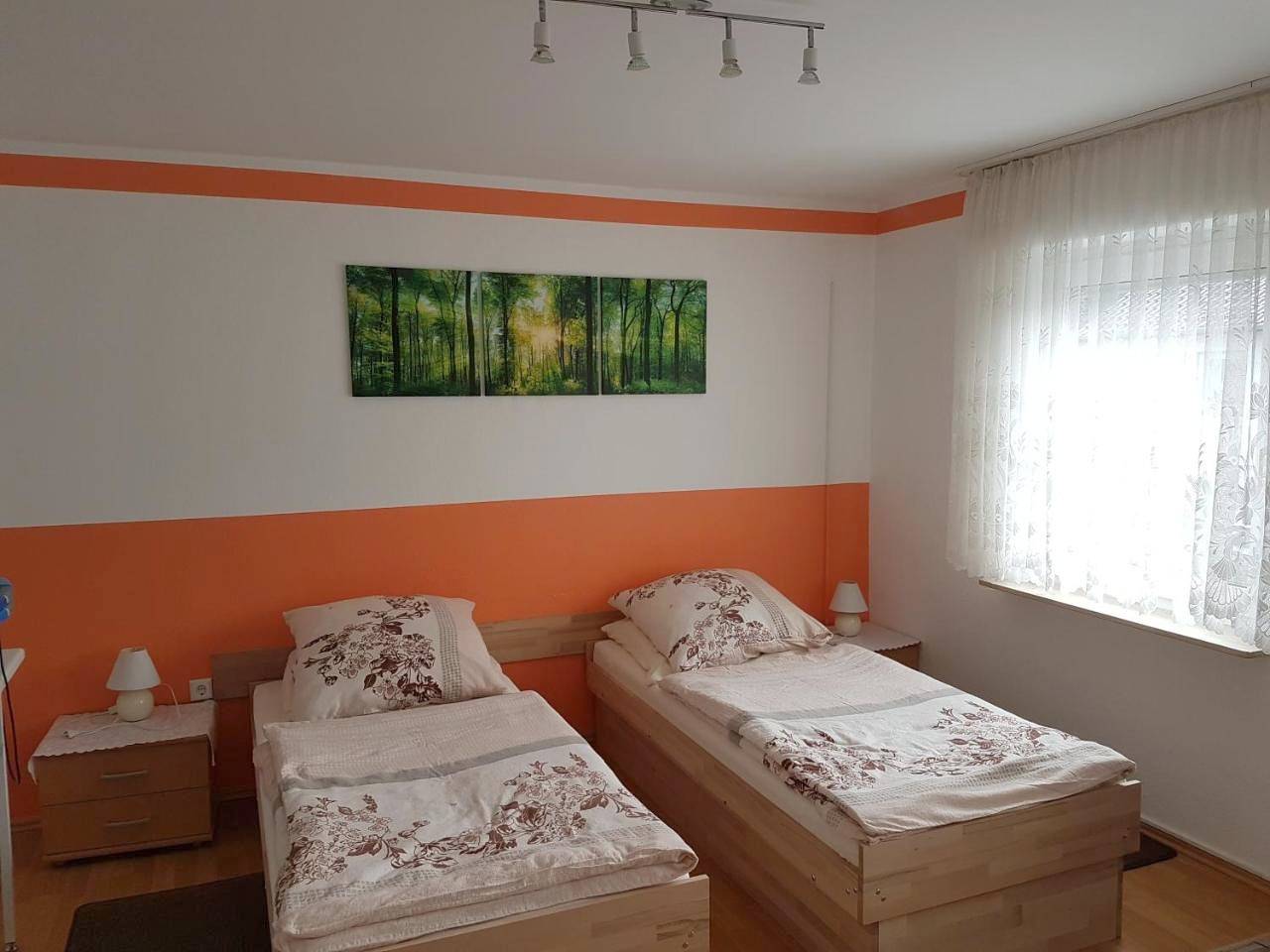 Ganze Ferienwohnung, Zimmer Müller in Wesseling, Rhein-Erft-Kreis