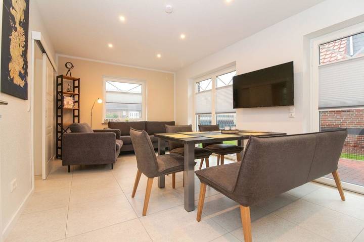 Ferienhaus für 8 Personen, mit Garten in Norden