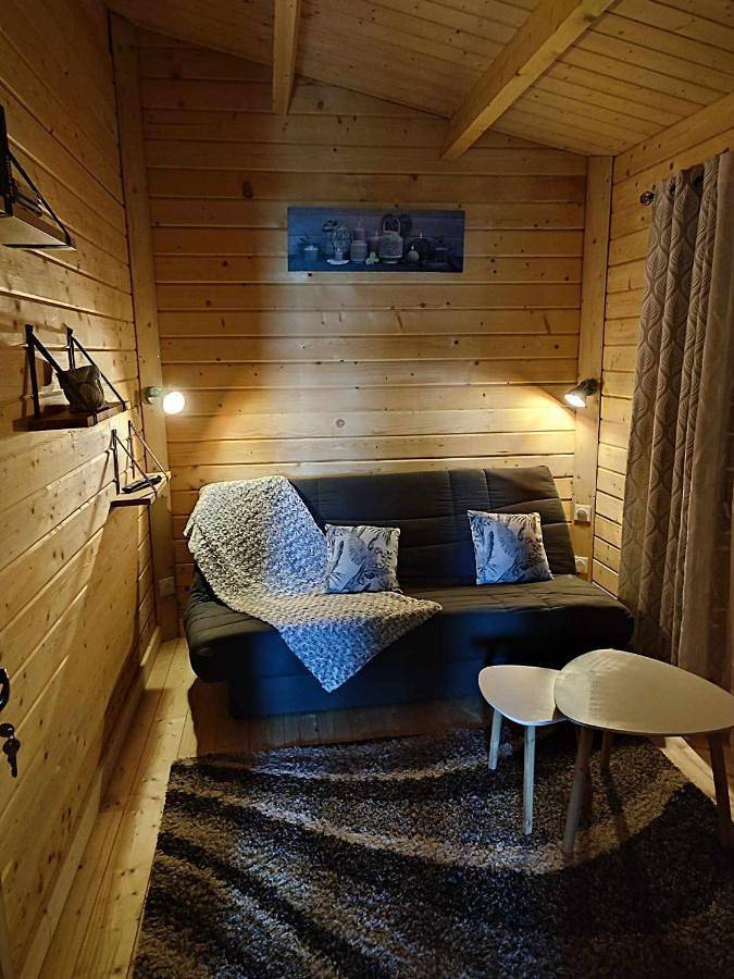 Gîte pour 2 personnes, avec vue et jardin à Sens-Beaujeu - 3